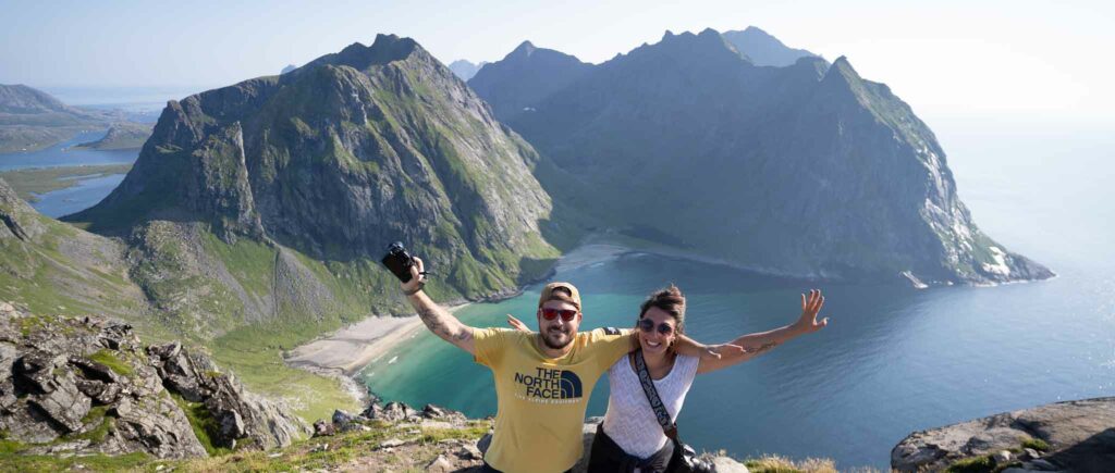 alt="Visiter les Lofoten en camping-car - plage sauvage des Lofoten"